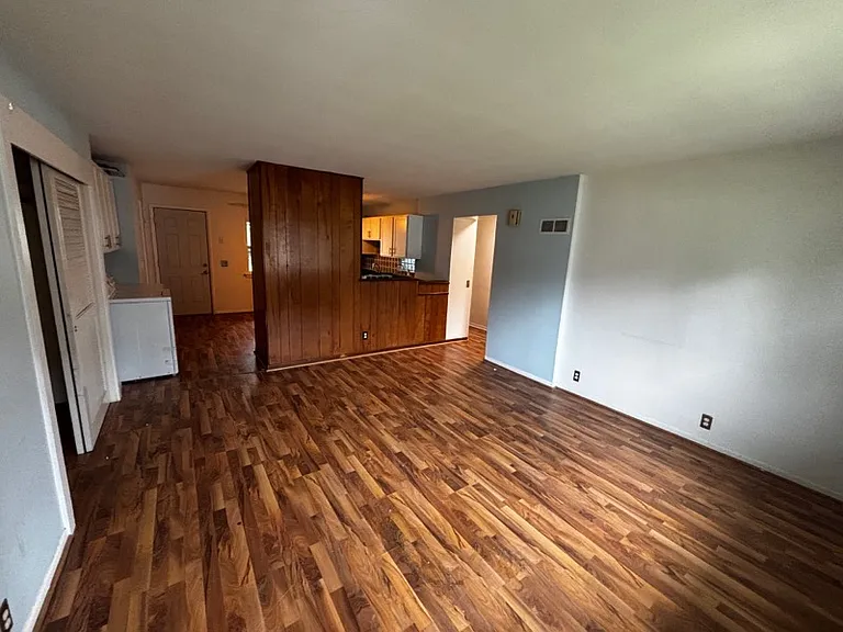 215 Locust St #215 — Photo 7