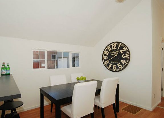 5th image of 455 Bellevue Ave