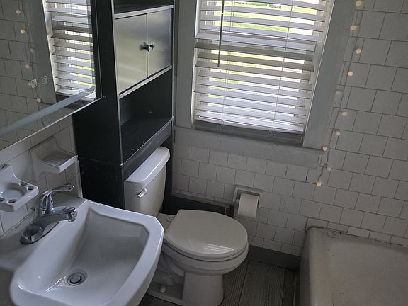 5th image of 5472 Main St APT 201