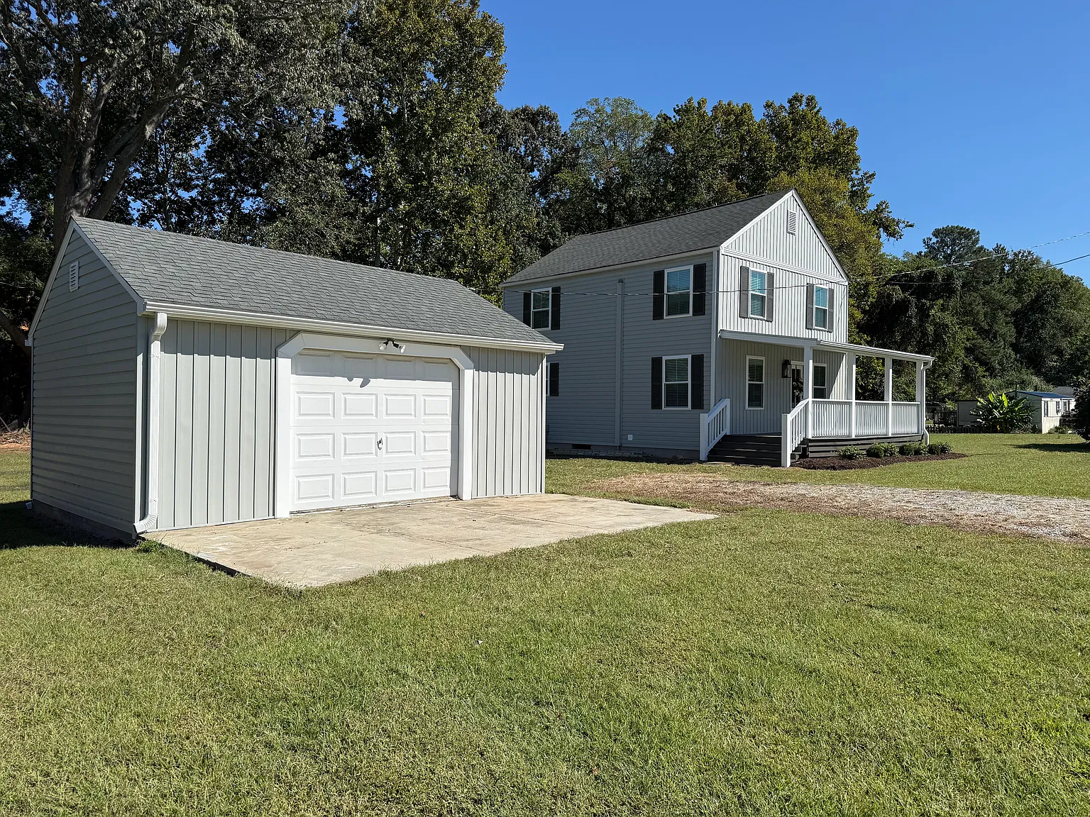 4 bed, 1919 sqft, $2,450 — Photo 4