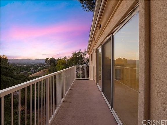 3rd image of 5135 Calatrana Dr