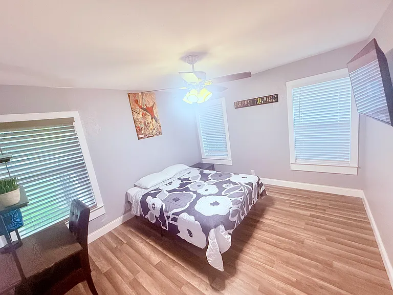 5433 Greenlee St — Photo 10