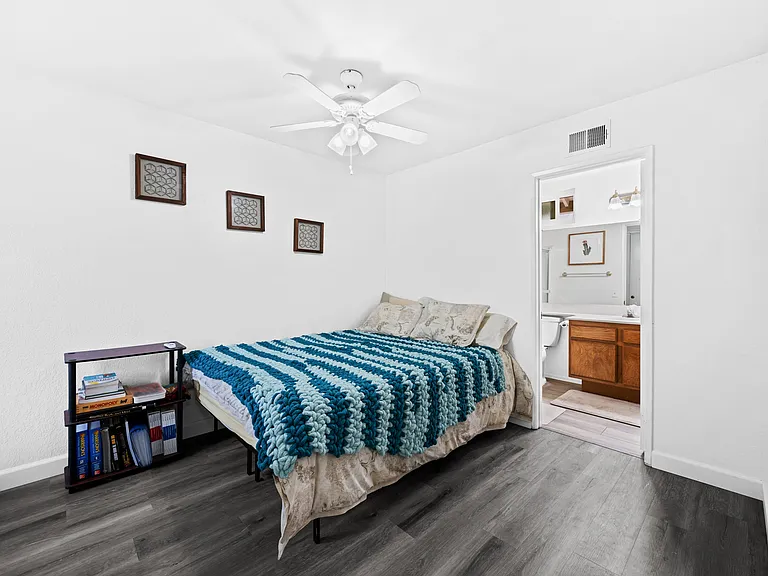 12168 Mount Vernon Ave #16 — Photo 14