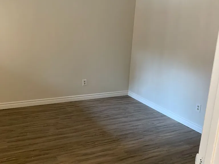 Washington Vista Apartments — Photo 8