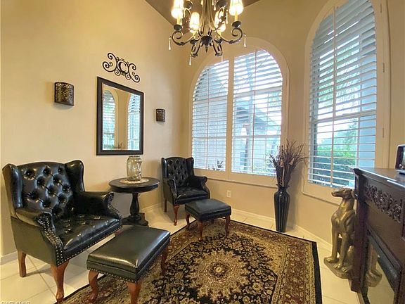 4th image of 9768 Alhambra Ln