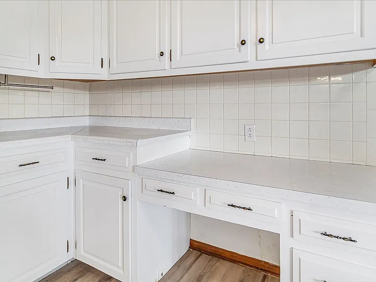 318 Goodrich Dr — Photo 14