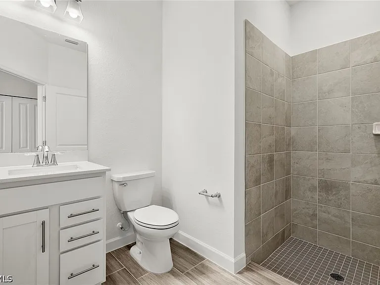 15222 Jadestone Dr — Photo 23