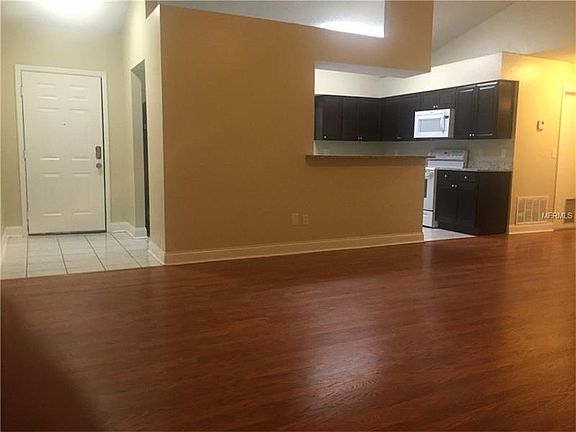 2nd image of 172 Alta Vista Ct Davenport