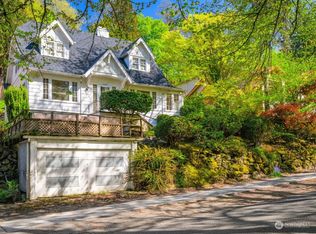 2548 Lake Park Dr S, Seattle, WA 98144