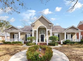 1121 Savannah Dr, Mobile, AL 36609