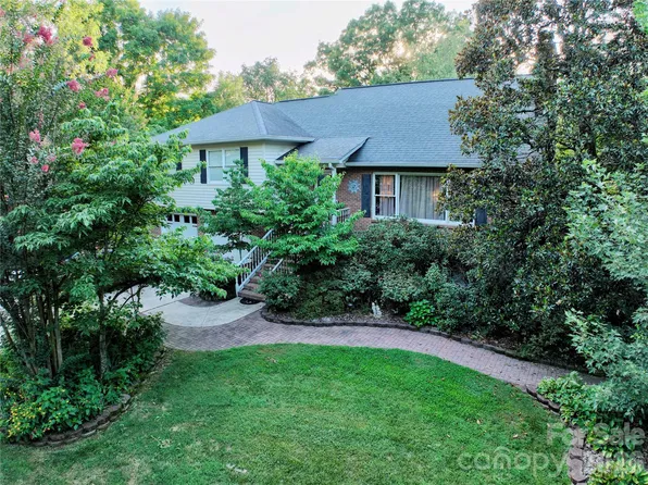 119 Country Meadow Ln, Kings Mountain, NC 28086