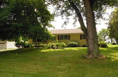 1st image of 165 Sunnyview Dr