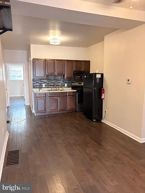 1 bed, 1.0 bath, 1110 sqft, $1,250 — Photo 4