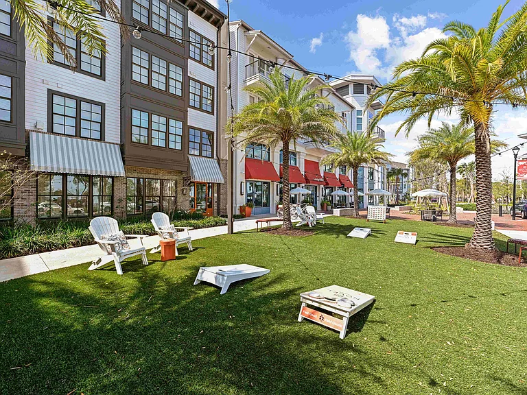 NOVEL Parkway by Crescent Communities — Photo 20