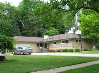 1502 Clover Ln, Midland, MI 48640