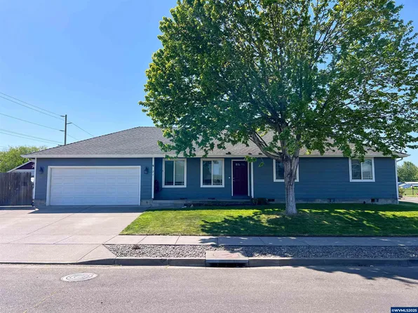 21 Blue Heron St, Halsey, OR 97348
