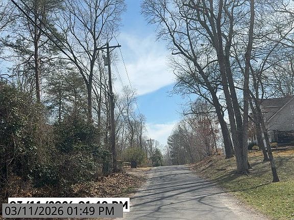 5th image of 319 Geronimo Rd