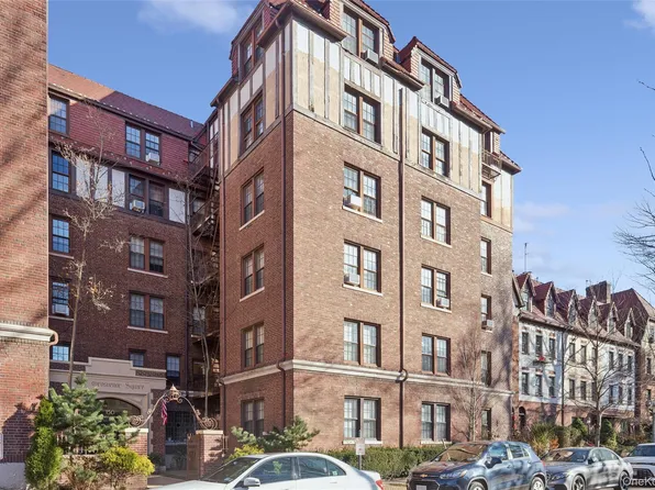 150 Burns Street #5H, Forest Hills, NY 11375