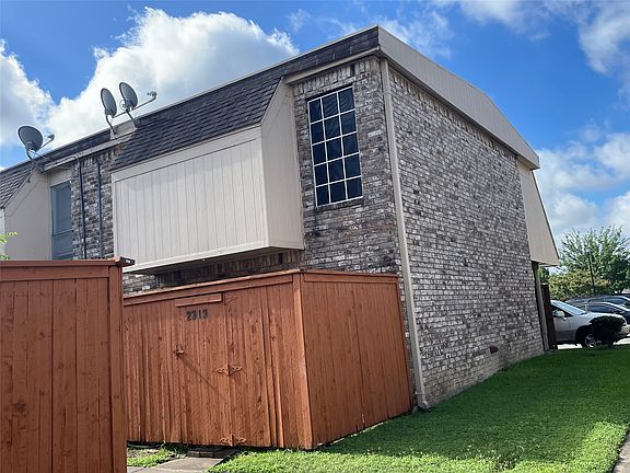 2nd image of 2313 Trellis Pl