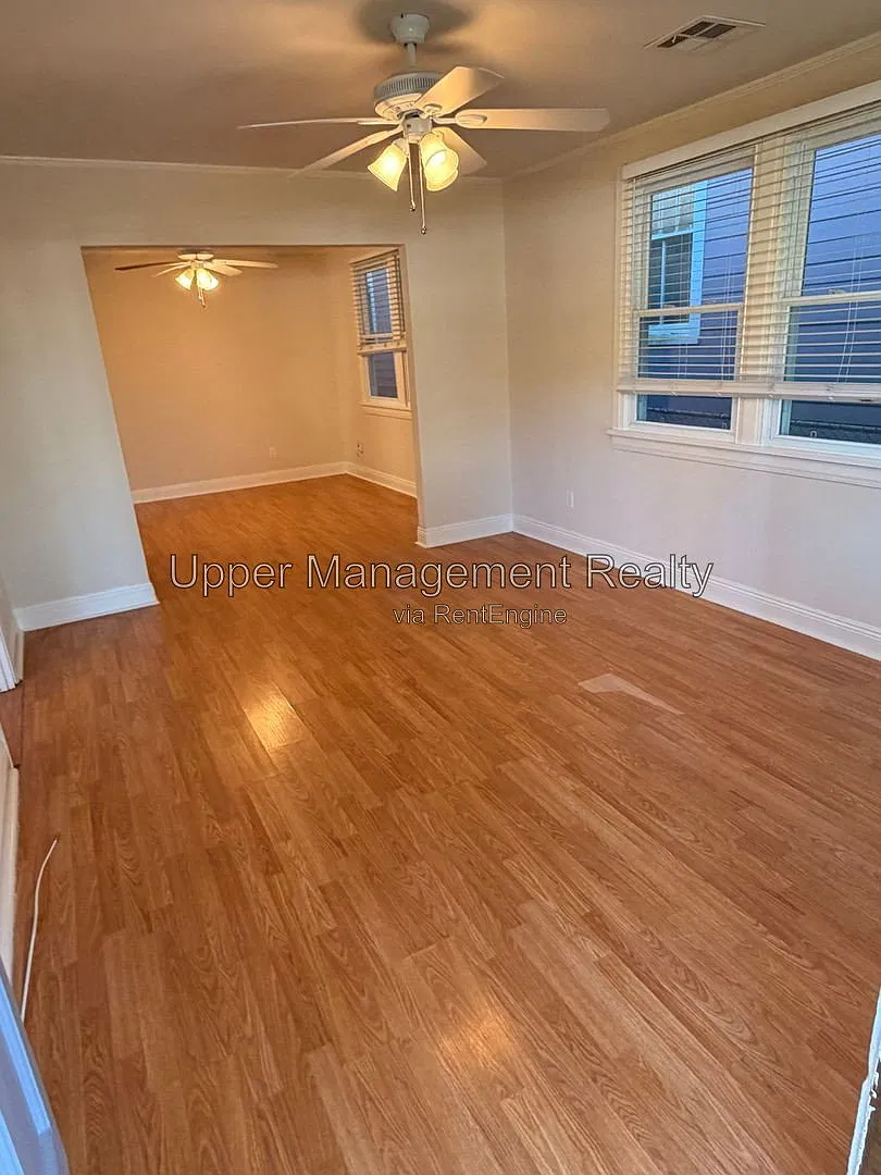 3 bed, 1.0 bath, 1465 sqft, $2,200 — Photo 1