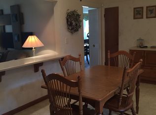 975 N Walnut St, Breese, IL 62230
