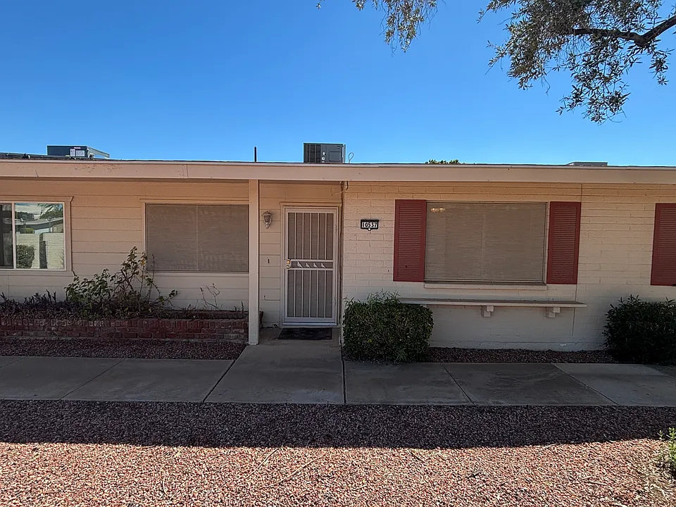 10537 W Coggins Dr