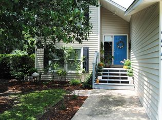 227 Foxborough Rd, Goose Creek, SC 29445