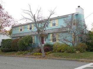 1 Arlyn Rd, Marblehead, MA 01945