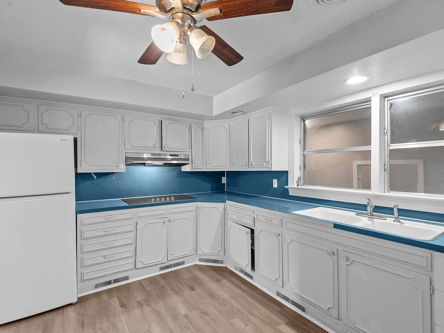 4 bed, 3.0 bath, 3071 sqft, $563 — Photo 4