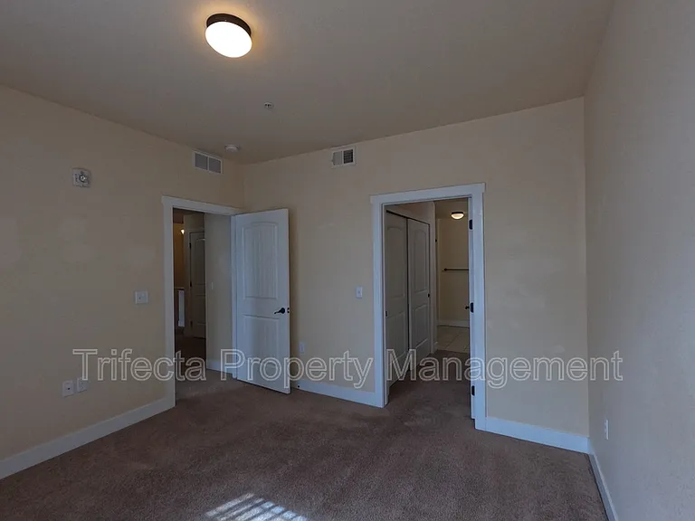 2445 Windrow Dr #A108 — Photo 14