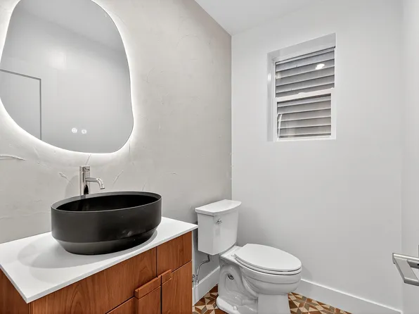 31 Bayview Avenue image 13 of 37