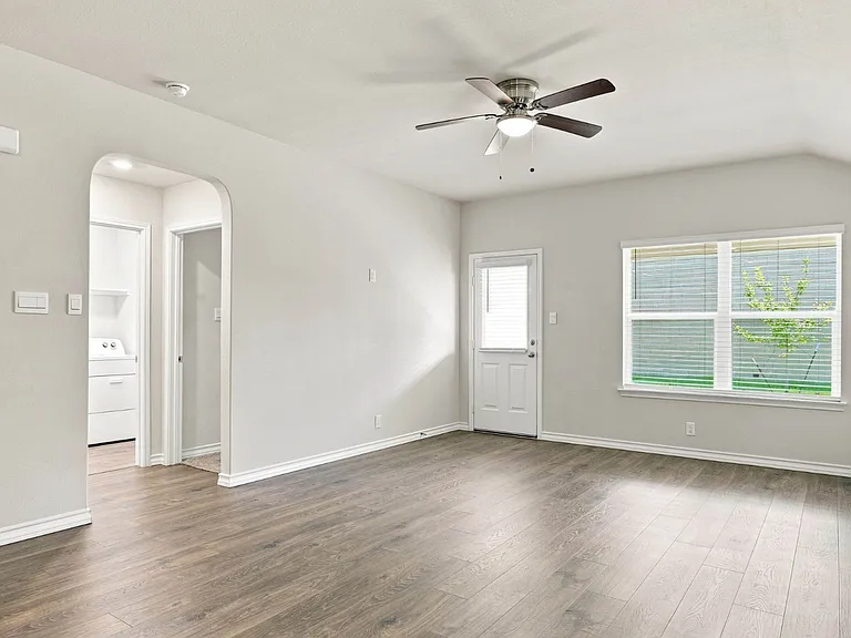 1710 Lavender Hl — Photo 17