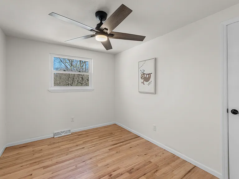 28 Misty Springs Cir — Photo 9