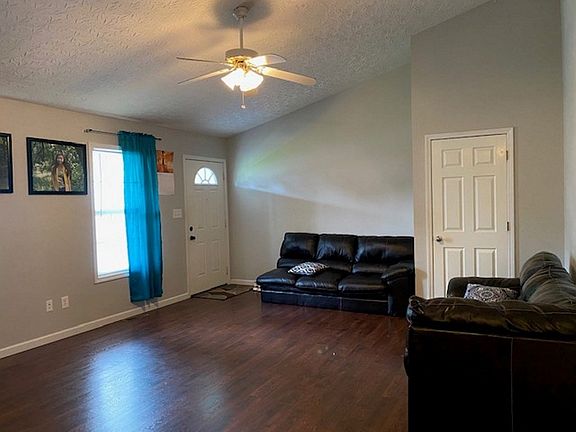 2nd image of 623 Fern Hill St