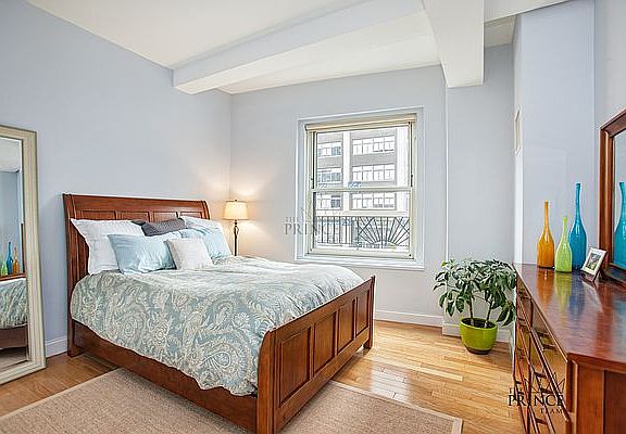 5th image of 88 Greenwich St APT 1409