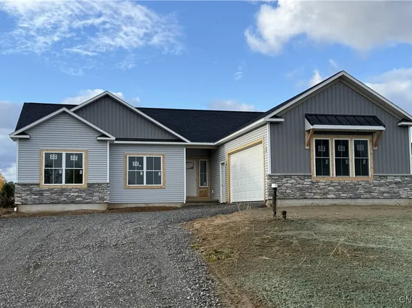 117 Bloomfield St, Van Buren, NY 13027