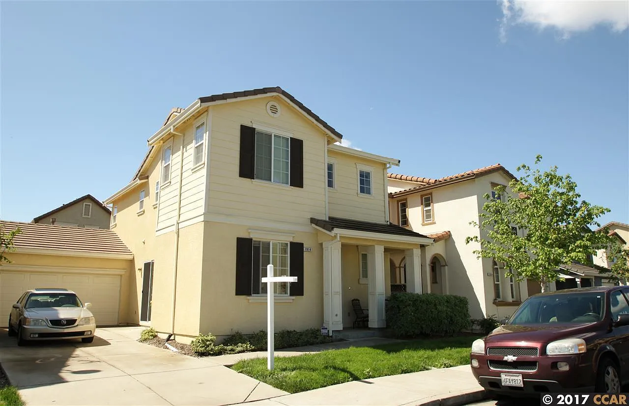 1014 Bending Willow Way photo 1