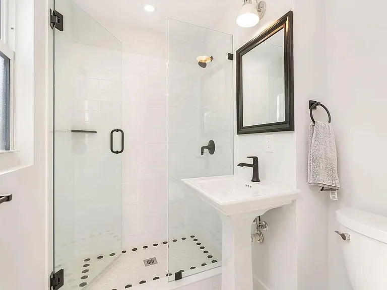 803 Kanuga Dr — Photo 18