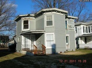 176 Evergreen St, Conneaut, OH 44030