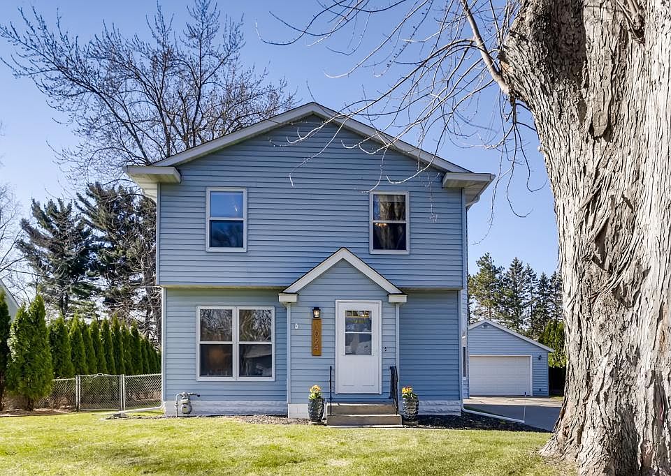 1st image of 1024 Burke Ave W