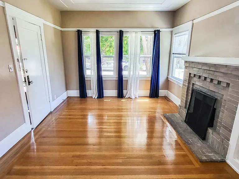 2641 Webster St #3 — Photo 8