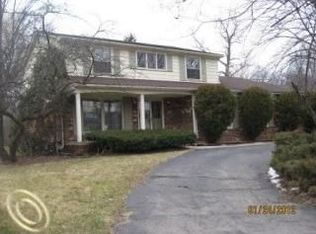 26371 Meadowbrook Way, Lathrup Village, MI