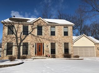 419 Rivers Edge Dr, Minooka, IL 60447