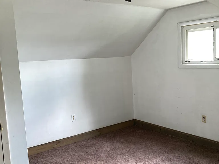 168 Graham Rd — Photo 7