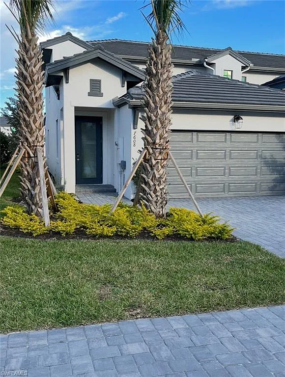 3 bed, 2.5 bath, 1771 sqft, $3,100 — Photo 1