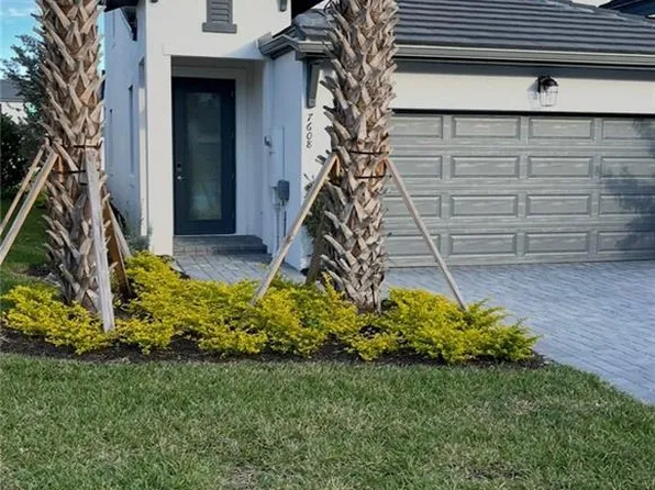 7608 Morgan Way, Naples, FL 34119