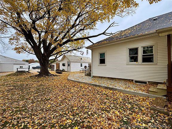 4th image of 2448 N Leval Ratt Road