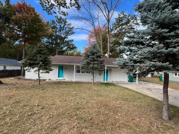127 Maple Bluff Ave, Prudenville, MI 48651