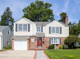 59 Harvard St, Garden City, NY 11530