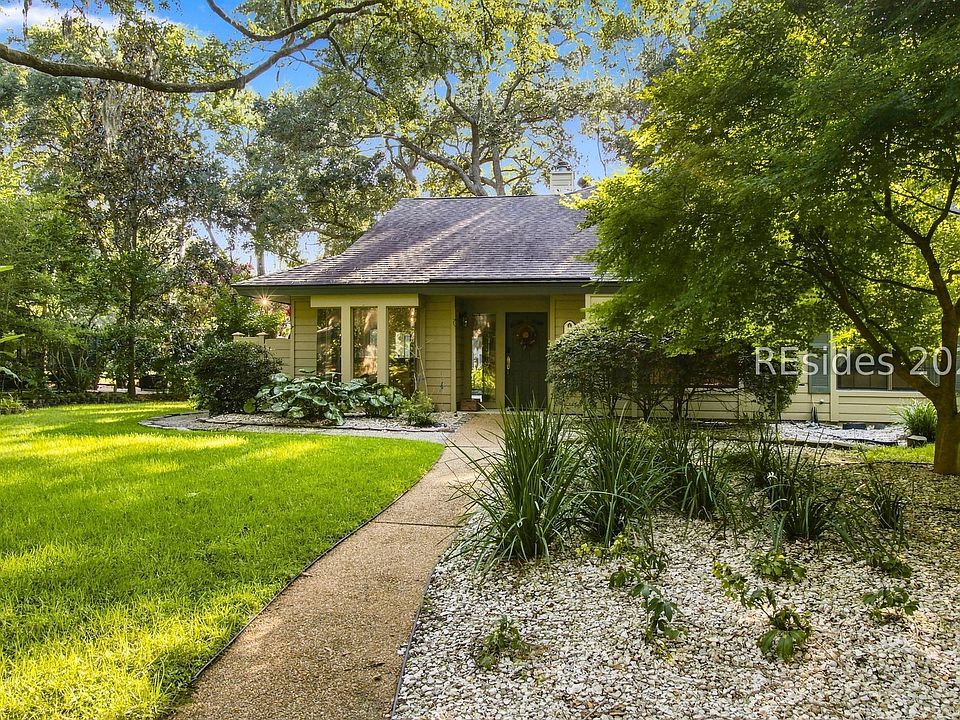 1st image of 27 Beachwood Dr #14
